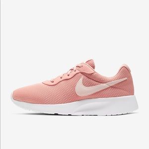 Women’s Nike Tanjun Sneakers
